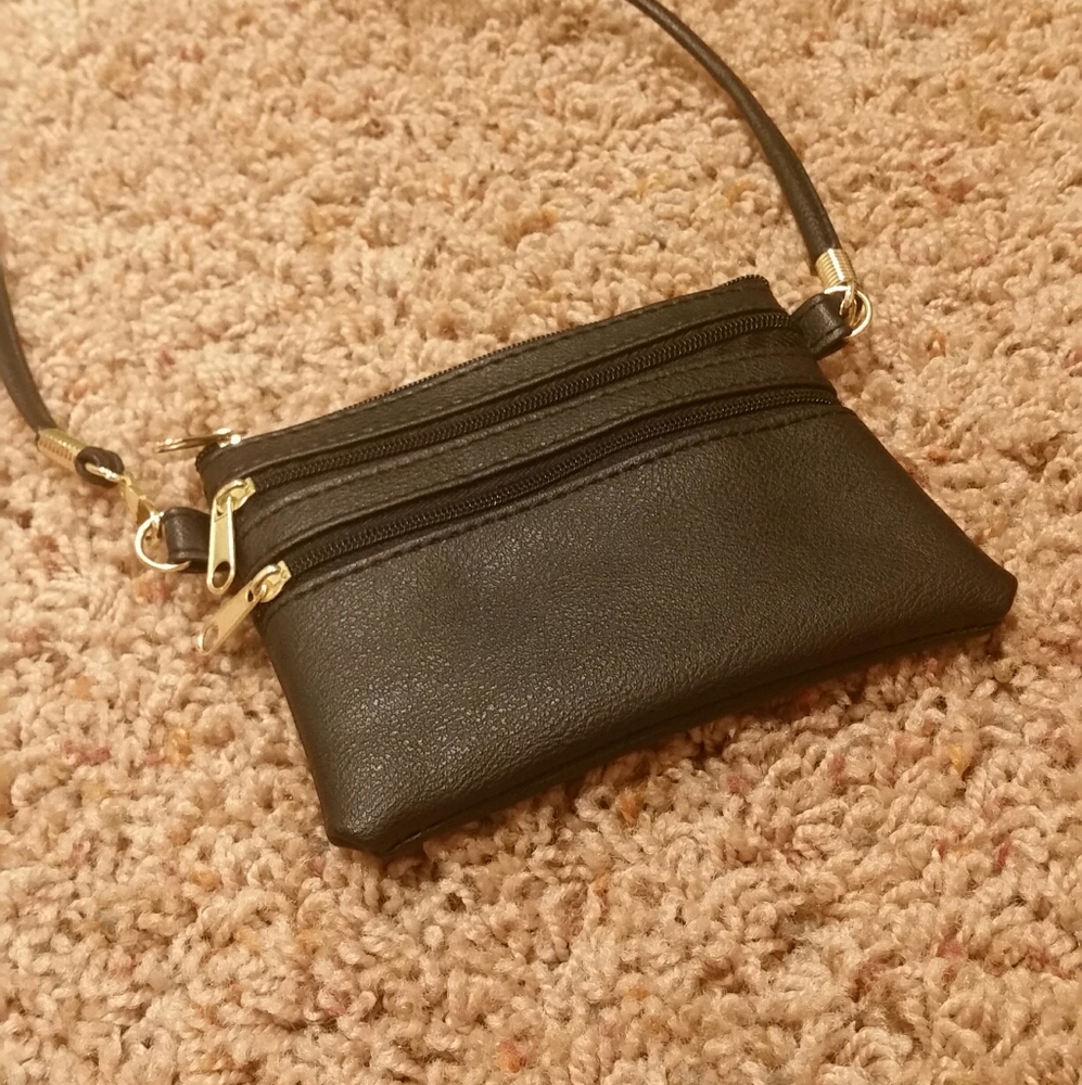 Woman's Black Leather Side Purse